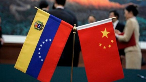 China dará apoyo a Venezuela para elevar bombeo de crudo Venezuela
