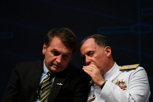 Cae cúpula del alto mando militar de Brasil por discrepancias con Bolsonaro Latinoamérica