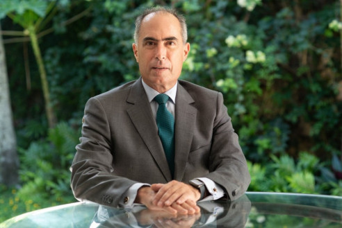 Rector del CNE venezolano Roberto Picón: “Gran movilización del RE demuestra que la gente desea participar en elecciones del 21-N” Venezuela