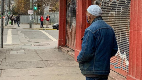Plan Paso a Paso: mayoría de chilenos temen salir a la calle tras largo confinamiento Latinoamérica