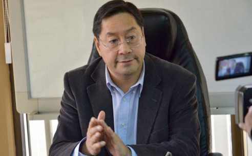 Luis Arce, candidato presidencial boliviano: 