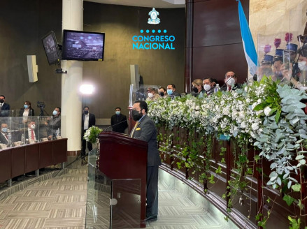 Comenzó nueva legislatura del Congreso de Honduras con dos sesiones paralelas