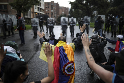 Colombia ¿Por qué persisten las protestas contra el régimen de Iván Duque? Reportajes & Investigación