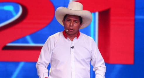 Perú: Pedro Castillo supera a Fujimori en intención de voto Actualidad