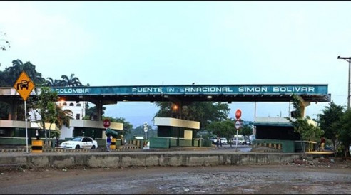 Venezuela desmiente a Migración Colombia: no hay cierre del paso fronterizo para connacionales Latinoamérica