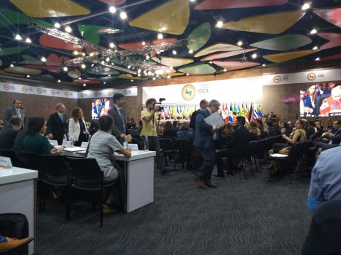 (Video) Uruguay se retira de Asamblea de la OEA en rechazo a inclusión de enviados de Guaidó Latinoamérica