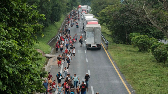 Avanza caravana rumbo a EU ya con sólo 500 migrantes México