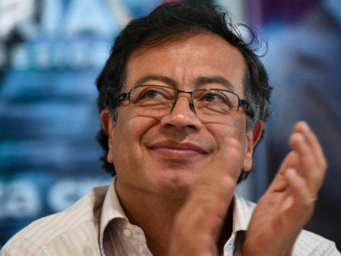Gustavo Petro encabeza encuesta de intención de voto de cara a presidenciales de Colombia Latinoamérica