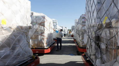 Llegan a Venezuela más de 70 toneladas de insumos médicos y material tecnológico para la lucha contra el COVID-19 Latinoamérica