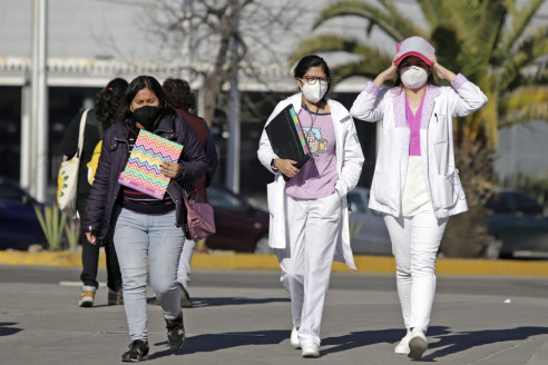 Extorsionadores ofrecen plazas a egresados de educación superior México