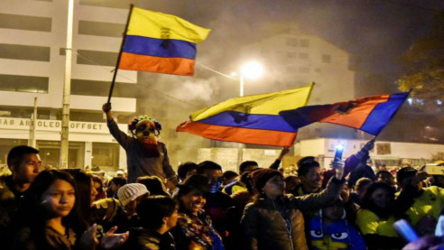 Precios del combustible en Ecuador vuelven a sus niveles previos tras eliminación del polémico decreto Latinoamérica
