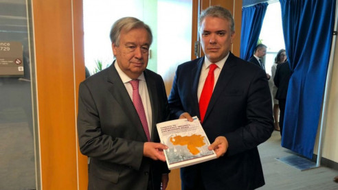 Duque llevó a la ONU una foto falsa sobre la supuesta presencia del ELN en Venezuela Latinoamérica