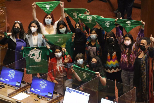 Comisión de Mujeres aprobó en particular proyecto de despenalización del aborto: Ahora será votado en la Sala de la Cámara Chile