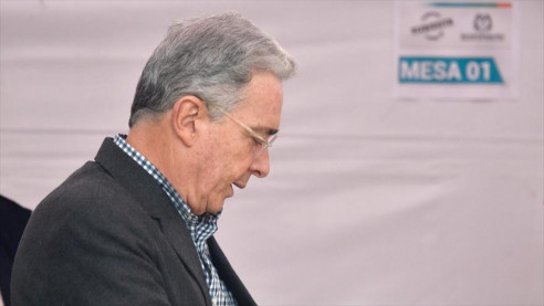 Colombia: Corte Suprema seguirá investigando a Uribe por compra de votos en 2018 Actualidad