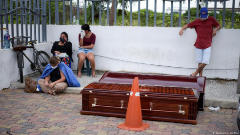 Por las redes sociales informan a ecuatorianos paradero de cadáveres de sus familiares fallecidos Ecuador