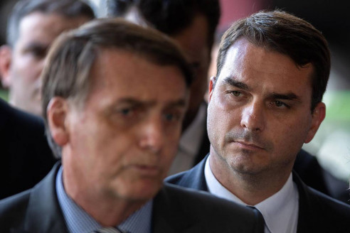 Fiscalía de Brasil presenta denuncia contra Flávio Bolsonaro por corrupción Latinoamérica