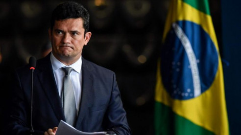 En plena pandemia Bolsonaro destituye al director de la Policía Federal de Brasil Brasil