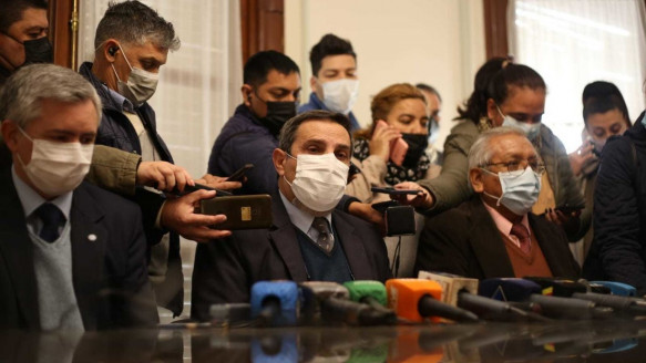 Argentina en alarma: ¿Qué se sabe del brote de una rara enfermedad que en pocos días ha matado a tres personas? Reportajes & Investigación