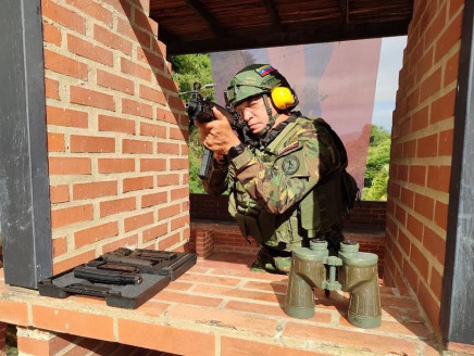 Autoridades militares venezolanas inspeccionaron bases fronterizas con Colombia Actualidad