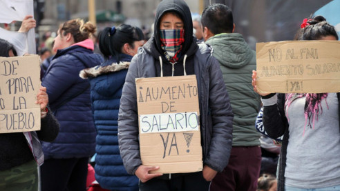 Nueva jornada de protestas en Argentina para pedir mayor asistencia social y mejores salarios Latinoamérica