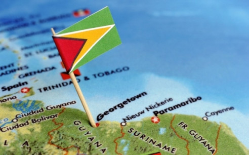 Guyana: El nuevo objetivo de EE. UU. para apoderarse del petróleo en América Latina Reportajes & Investigación