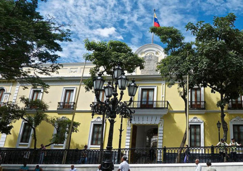 Venezuela cuestiona que EE. UU. le acuse de