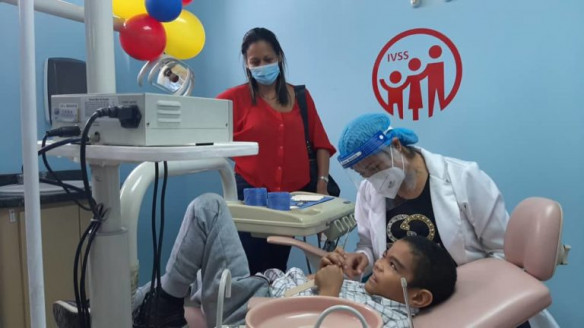IVSS inaugura centro odontológico para la atención de discapacitados Venezuela