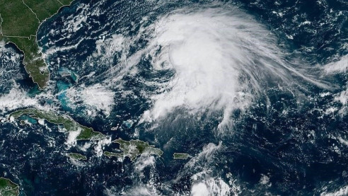 Así se prepara Puerto Rico para la llegada de la tormenta Karen Latinoamérica