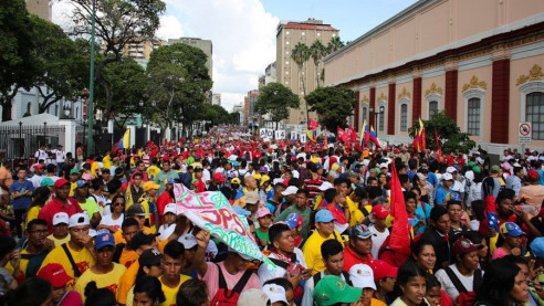 Venezolanos salieron a las calles para condenar invocación del TIAR Latinoamérica