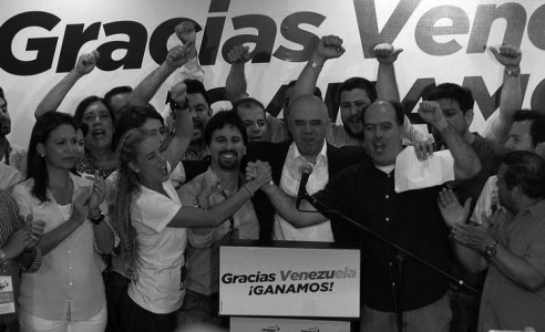 Maduro: La oposición venezolana destruyó a la Asamblea Nacional Latinoamérica