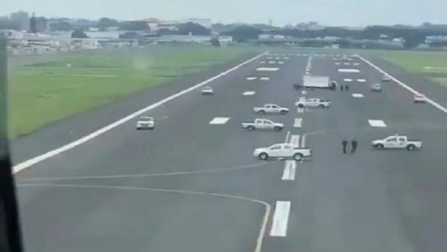 Fiscalía de Ecuador investigará bloqueo de avión en Guayaquil Ecuador