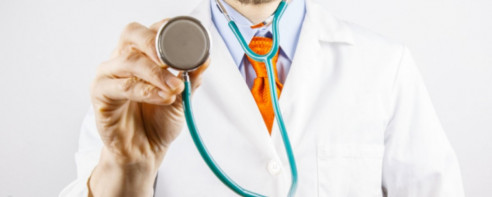 Más de treinta médicos venezolanos ejercen en pueblos rurales argentinos Trabajo