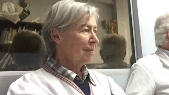 Doctora Marta Colombo se convierte en la primera mujer en ser Premio Nacional de Medicina en los 20 años que lleva el galardón Salud