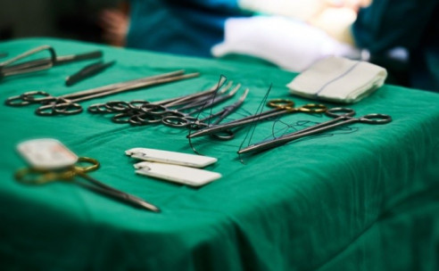Mujer denuncia que la violaron en un hospital de Argentina mientras estaba anestesiada Latinoamérica