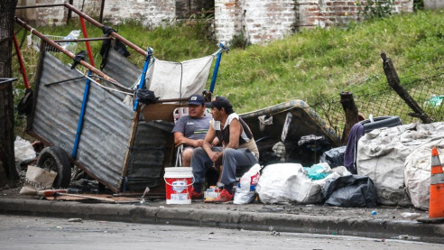 Argentina: 50,2 % de la población no tiene acceso a agua, gas o cloacas Latinoamérica