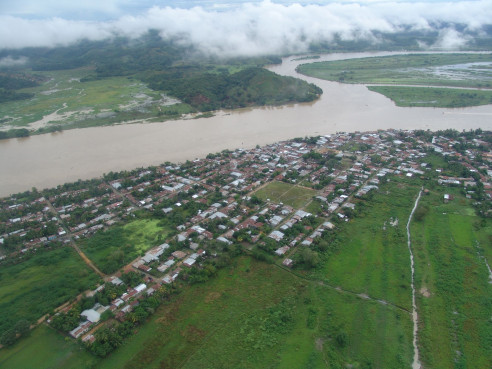 Conmoción en Colombia: Hallan en Antioquia un cuerpo decapitado flotando en el río Nechí Latinoamérica