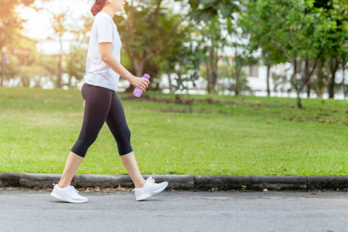 Caminar rápido a diario reduce el riesgo de enfermedades y muertes Salud