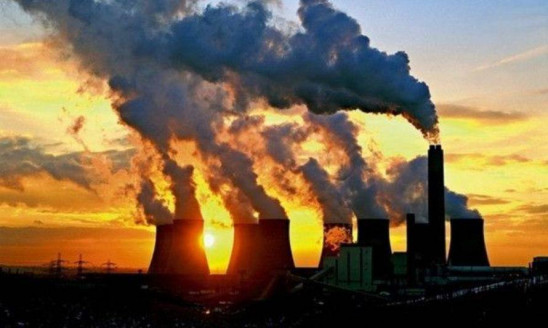 Chile ignora directrices sobre calidad de aire planteadas por OMS: contaminantes permitidos superan hasta 4 veces lo recomendado Reportajes & Investigación