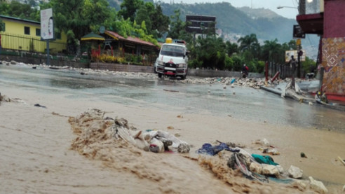 Tormenta tropical Laura deja 21 fallecidos en Haití y avanza rumbo a EE.UU. Latinoamérica