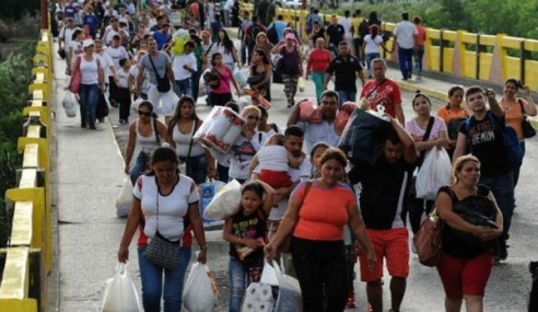 Toque de queda: Más de 2 mil 300 militares venezolanos se encuentran resguardando la frontera con Colombia Latinoamérica