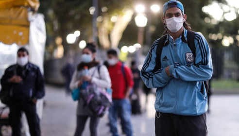 Argentina extiende 15 días más la cuarentena ante aumento de contagios de COVID-19 Argentina