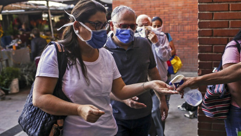 Gobierno de Venezuela advierte sobre riesgo de apresurarse a levantar la cuarentena Latinoamérica