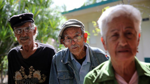 Investigación de universidad brasileña da a conocer el mayor banco de ADN de ancianos en América Latina Salud