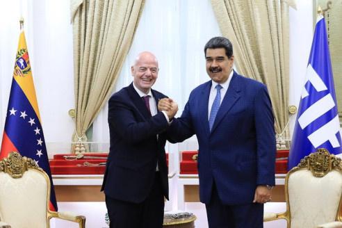 Maduro: pedí apoyo a la FIFA para recuperar y poner a tono todo el sistema de estadios Venezuela