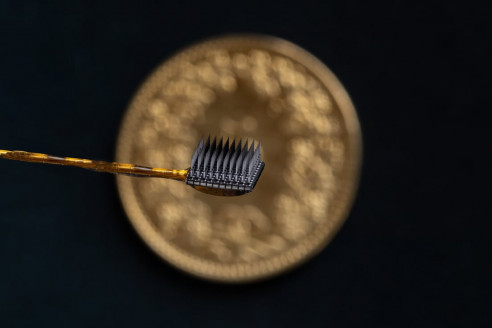 Un paciente con parálisis total puede volver a comunicarse gracias a dos chips Ciencia y Tecnología