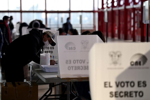 Ecuador, Perú y Bolivia celebran elecciones el próximo domingo en medio de repuntes del Covid-19 Latinoamérica