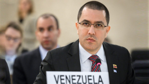 Canciller de Venezuela viaja a Bolivia para participar en foro sobre la Tierra Venezuela
