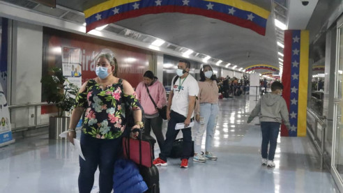 Venezuela informa que 258 ciudadanos retornaron a su país desde Perú Venezuela