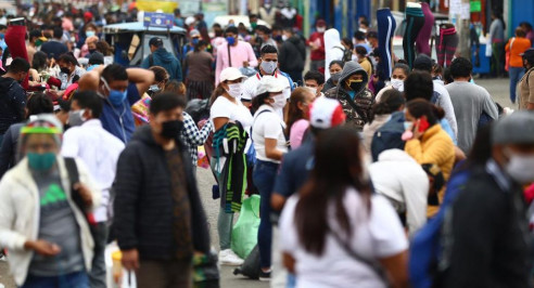 Alarma: Perú rebasa el medio millón de contagios por Covid-19 Latinoamérica