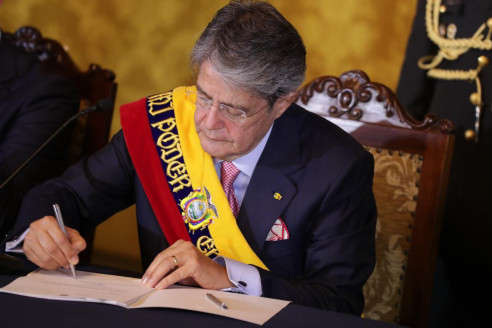 Lasso derogó el reglamento a la Ley de Comunicación emitida en el gobierno de Correa Latinoamérica